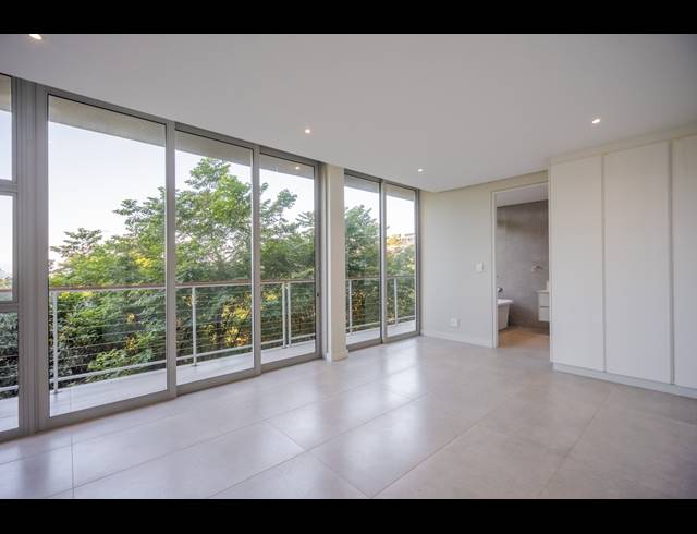 4 BEDROOM TOWNHOUSE FOR SALE IN LA LUCIA RIDGE